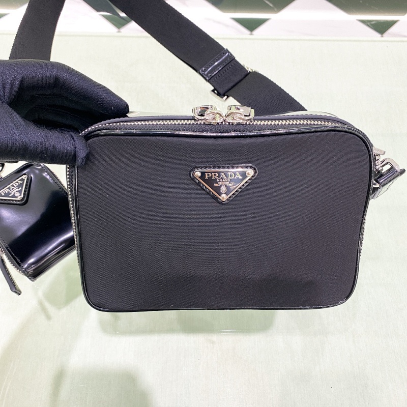 Camera bag from Scarlettluxury
