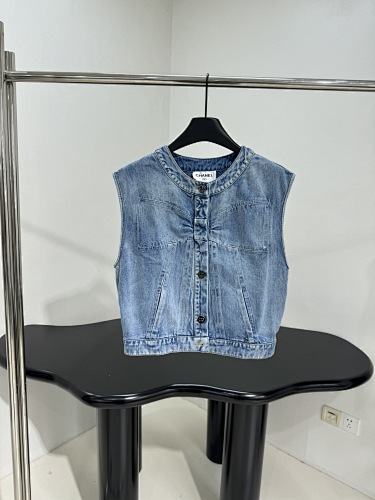 Vest from Scarlettluxury