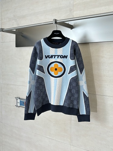 Sweater from Scarlettluxury