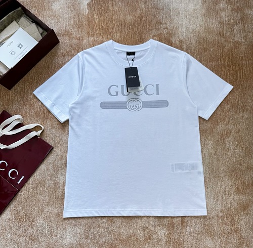 Tee from Scarlettluxury