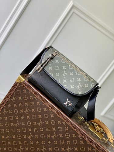 Louis Vuitton messenger bag
