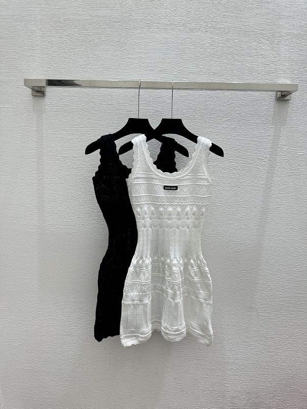 Sweater from Scarlettluxury