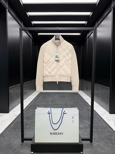 Shopping bag from Scarlettluxury