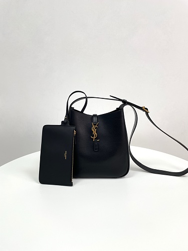 Saint Laurent shoulder bag