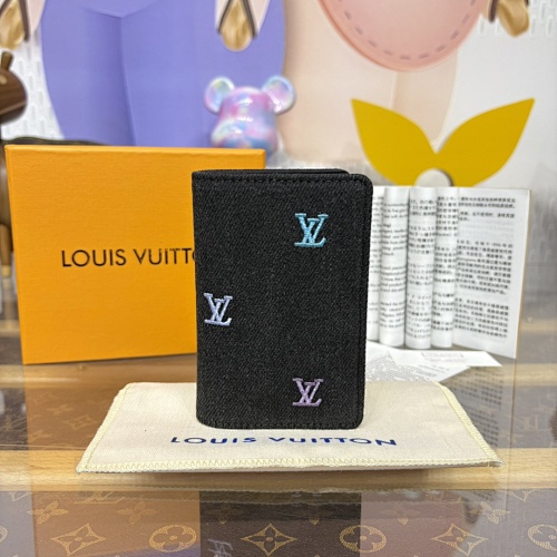 Card holder from Scarlettluxury