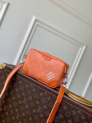 Louis Vuitton crossbody bag