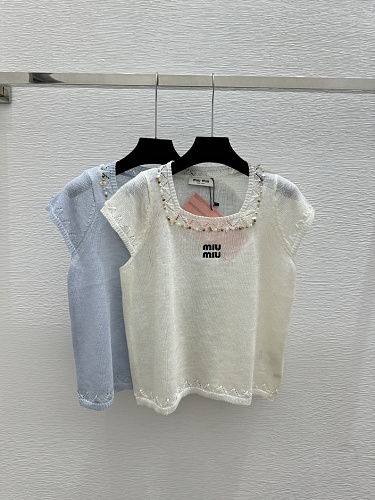 Sweater from Scarlettluxury