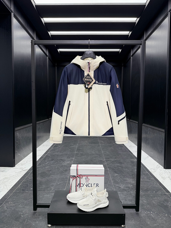 Moncler shopping bag