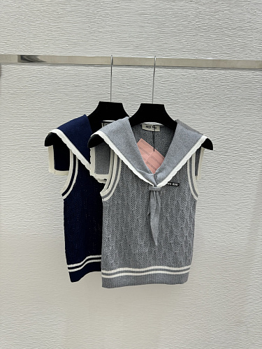 Sweater from Scarlettluxury