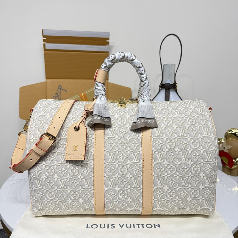 Travel bag from Scarlettluxury