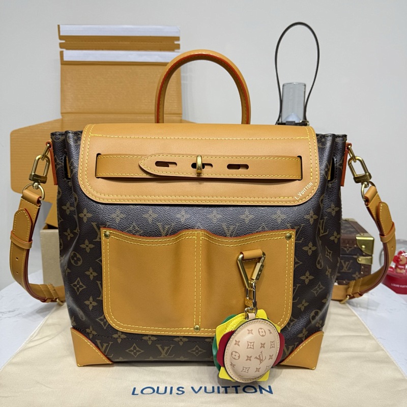 Louis Vuitton crossbody bag