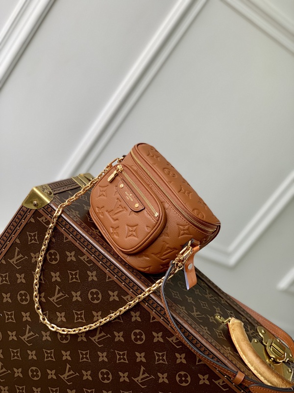 Louis Vuitton crossbody bag