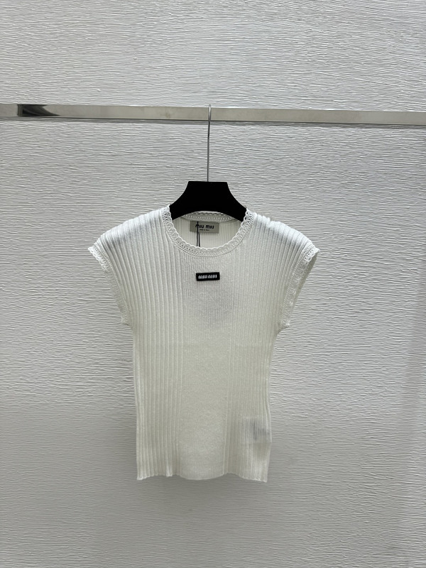 Sweater from Scarlettluxury