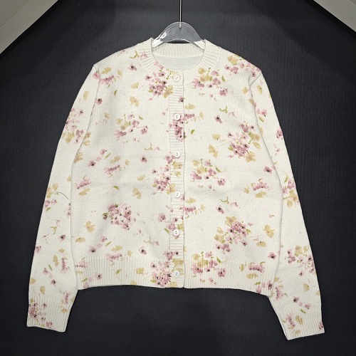 Sweater from Scarlettluxury