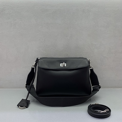 Messenger bag from Scarlettluxury