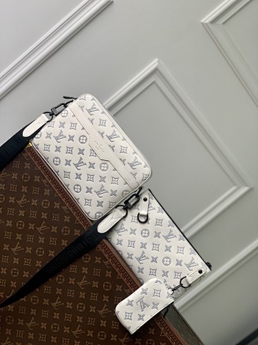 Louis Vuitton messenger bag