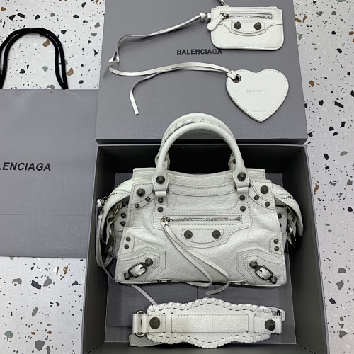Balenciaga Balenciagα Neo Cagole