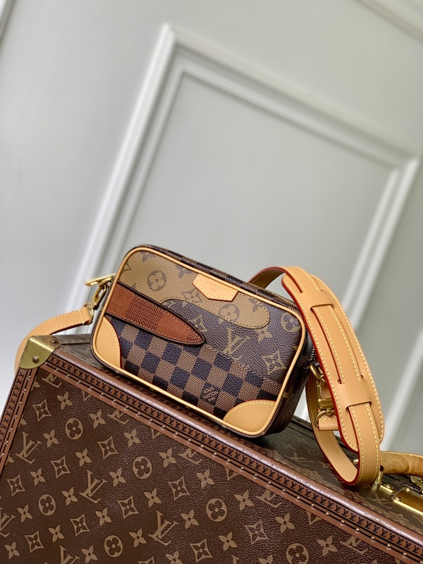 Louis Vuitton crossbody bag
