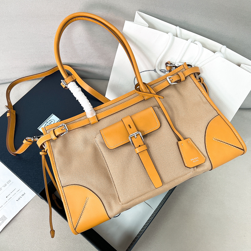 Crossbody bag from Scarlettluxury