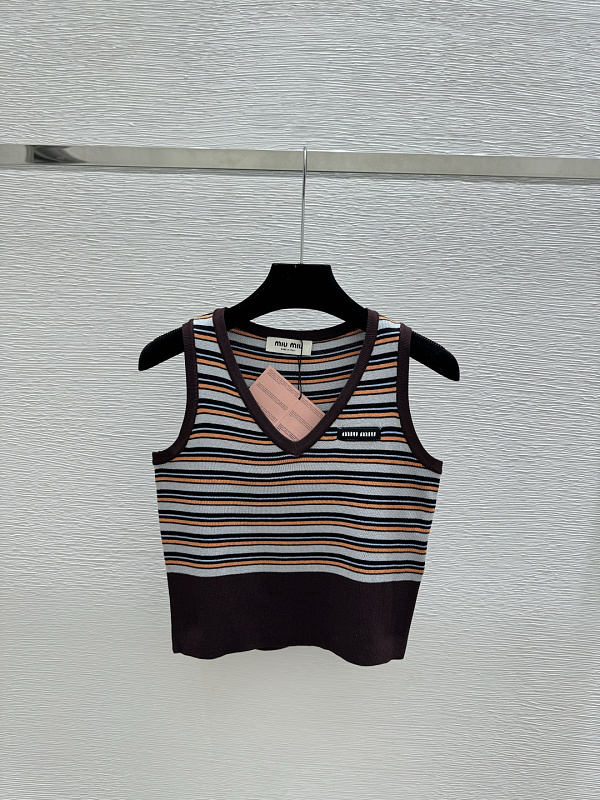 Sweater from Scarlettluxury