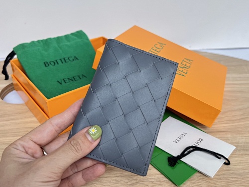 Card holder from Scarlettluxury