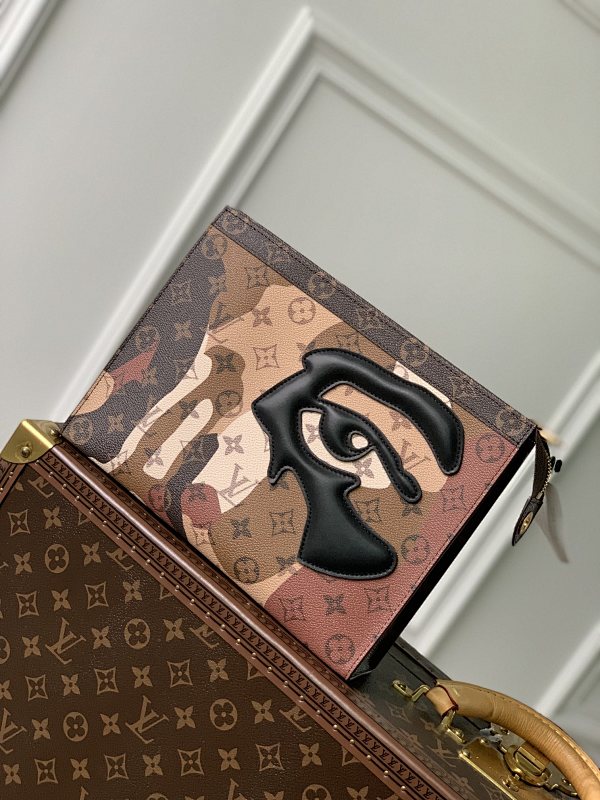 Louis Vuitton clutch
