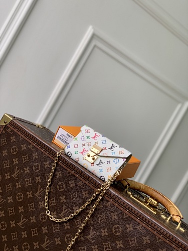 Louis Vuitton belt