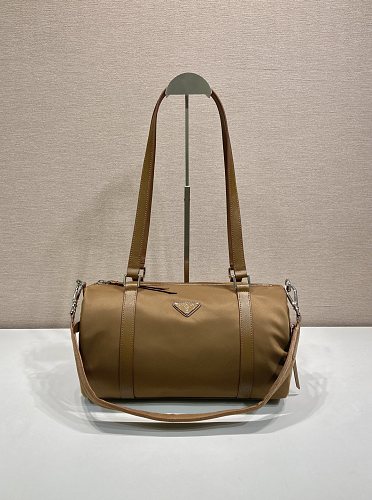 Travel bag from Scarlettluxury