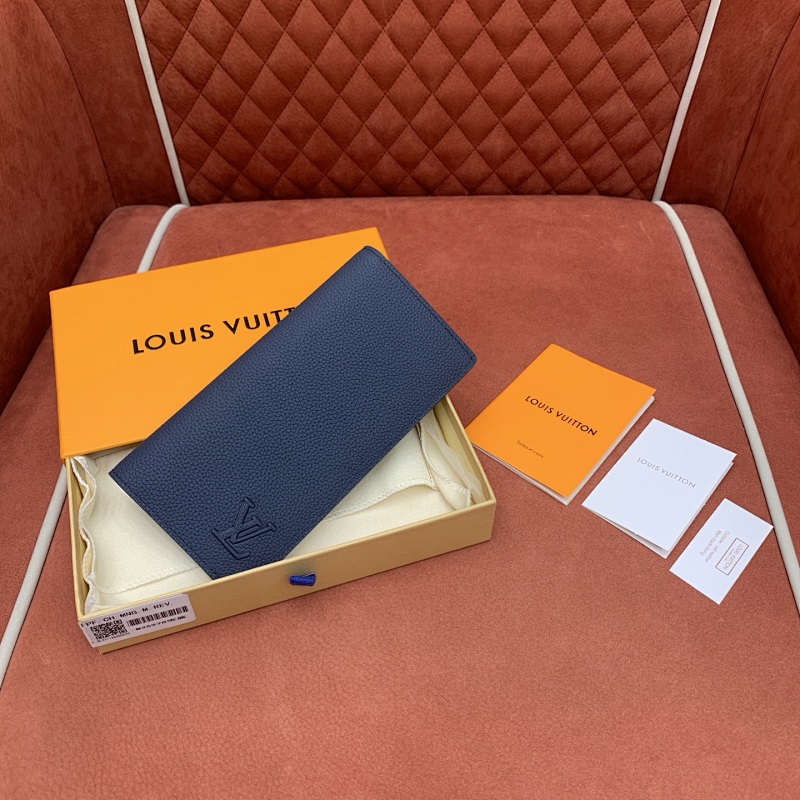 Louis Vuitton card holder