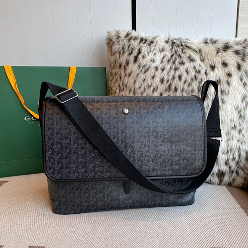 Goyard bag
