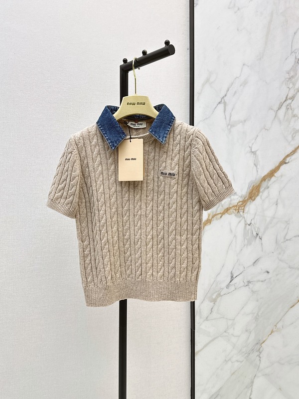 Sweater from Scarlettluxury