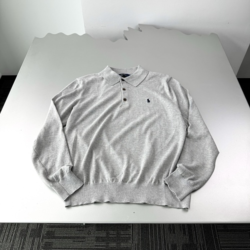 Sweater from Scarlettluxury