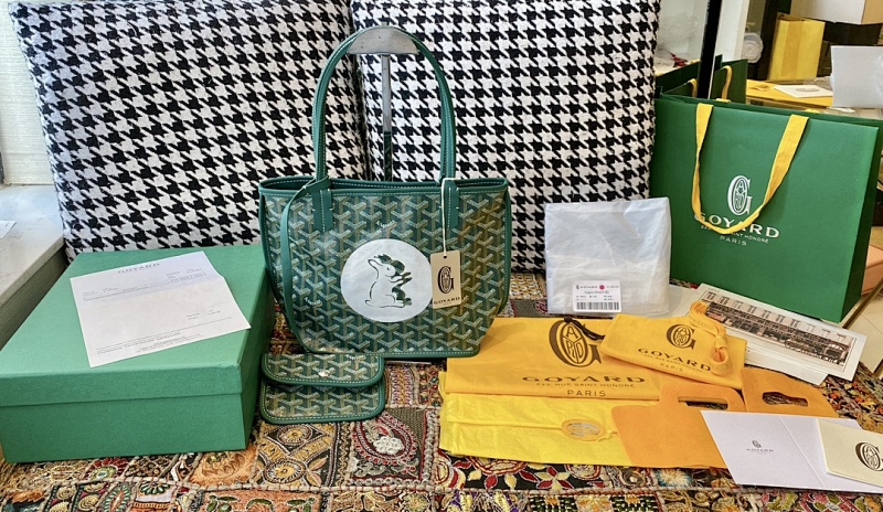 Goyard tote bag
