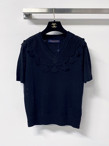 Tee from Scarlettluxury