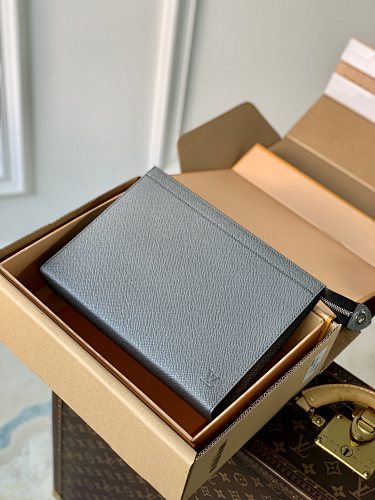 Louis Vuitton clutch
