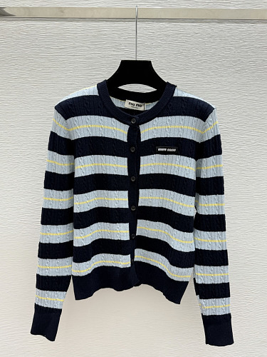Sweater from Scarlettluxury