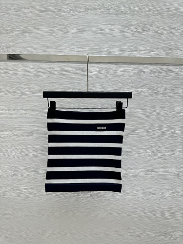 Sweater from Scarlettluxury