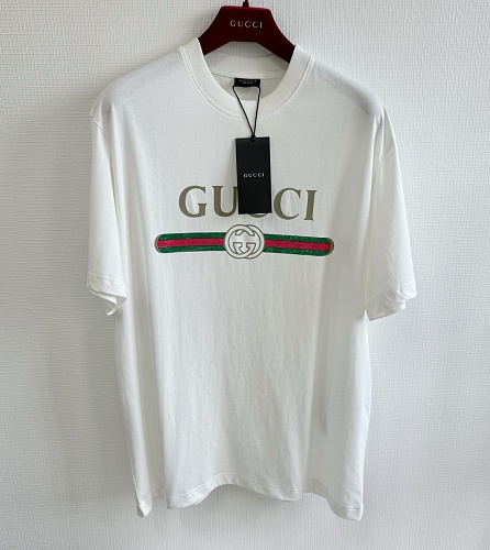 Tee from Scarlettluxury