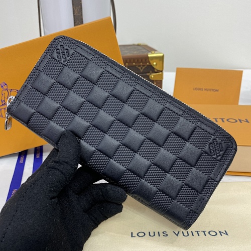 Wallet from Scarlettluxury