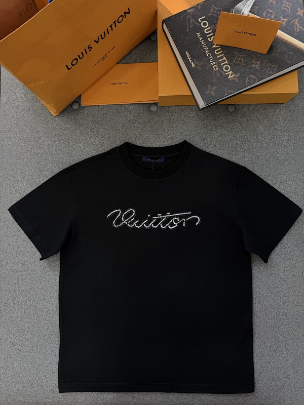 Tee from Scarlettluxury