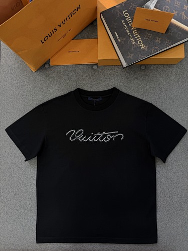 Tee from Scarlettluxury