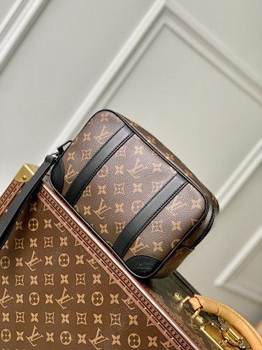 Louis Vuitton clutch