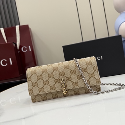 Gucci clutch
