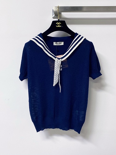 Tee from Scarlettluxury