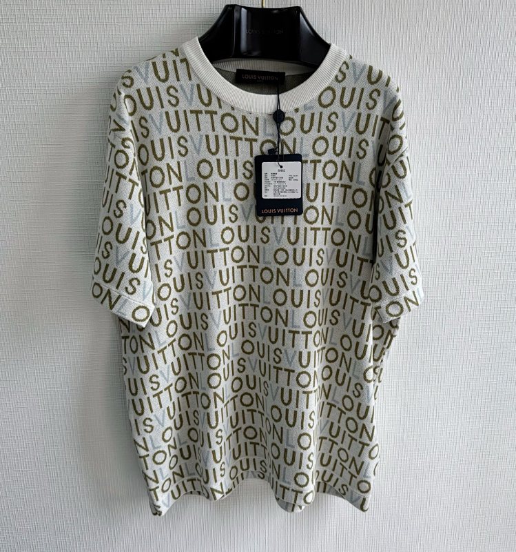 Sweater from Scarlettluxury