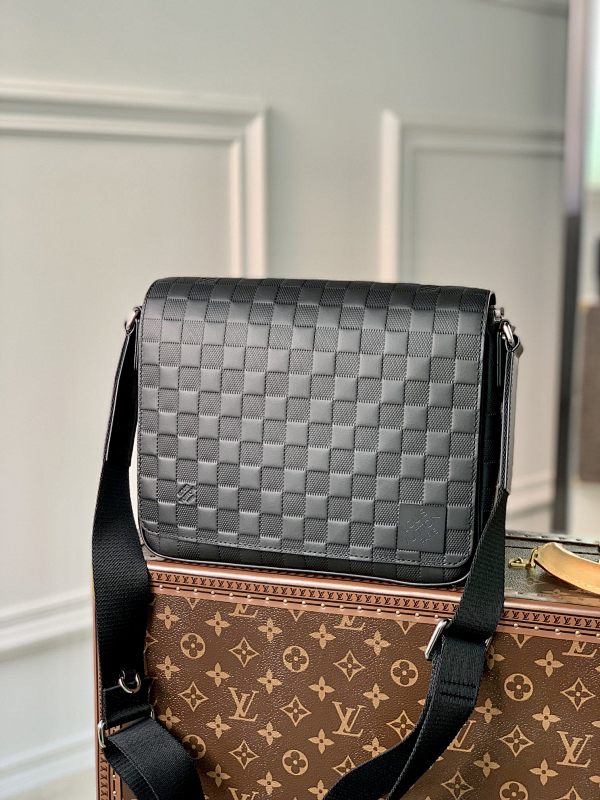 Messenger bag from Scarlettluxury