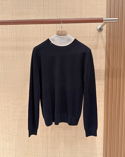 Sweater from Scarlettluxury