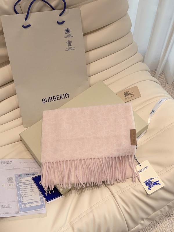 Louis Vuitton scarf