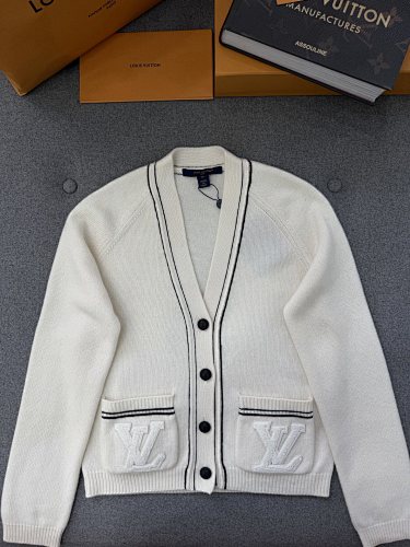 Sweater from Scarlettluxury