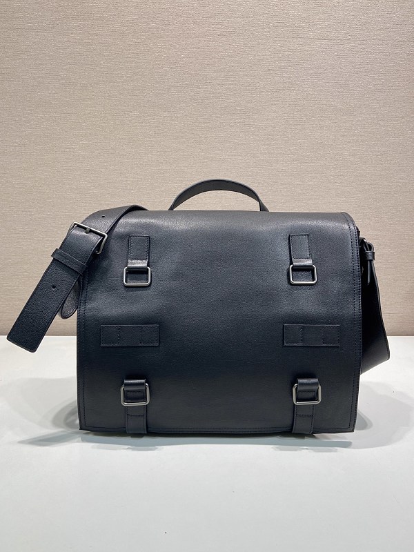 Messenger bag from Scarlettluxury